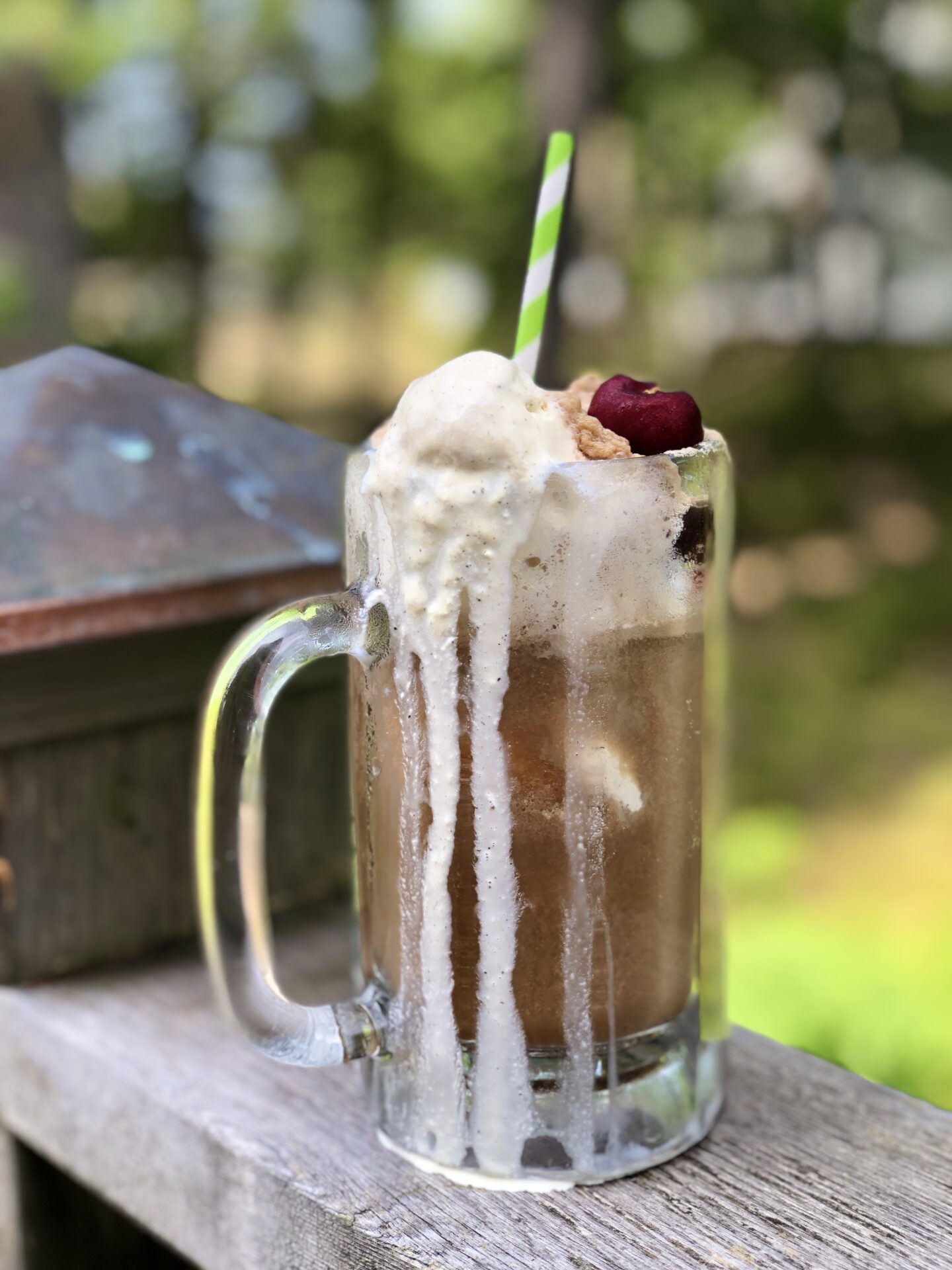 Root beer float outside